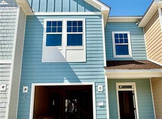 711 Flatrock Ln, Chesapeake, VA 23320