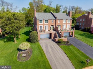 27 Stone Tower Ln, Wilmington, DE 19803