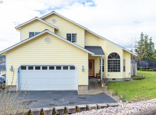 247 Summerwood St, Roseburg, OR 97471