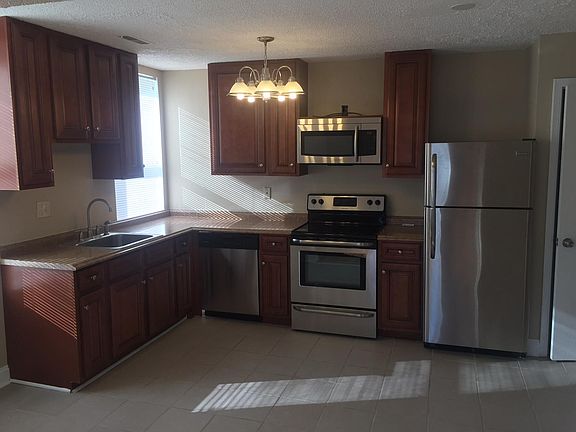 2nd image of 3911 Castleman Ave APT 5