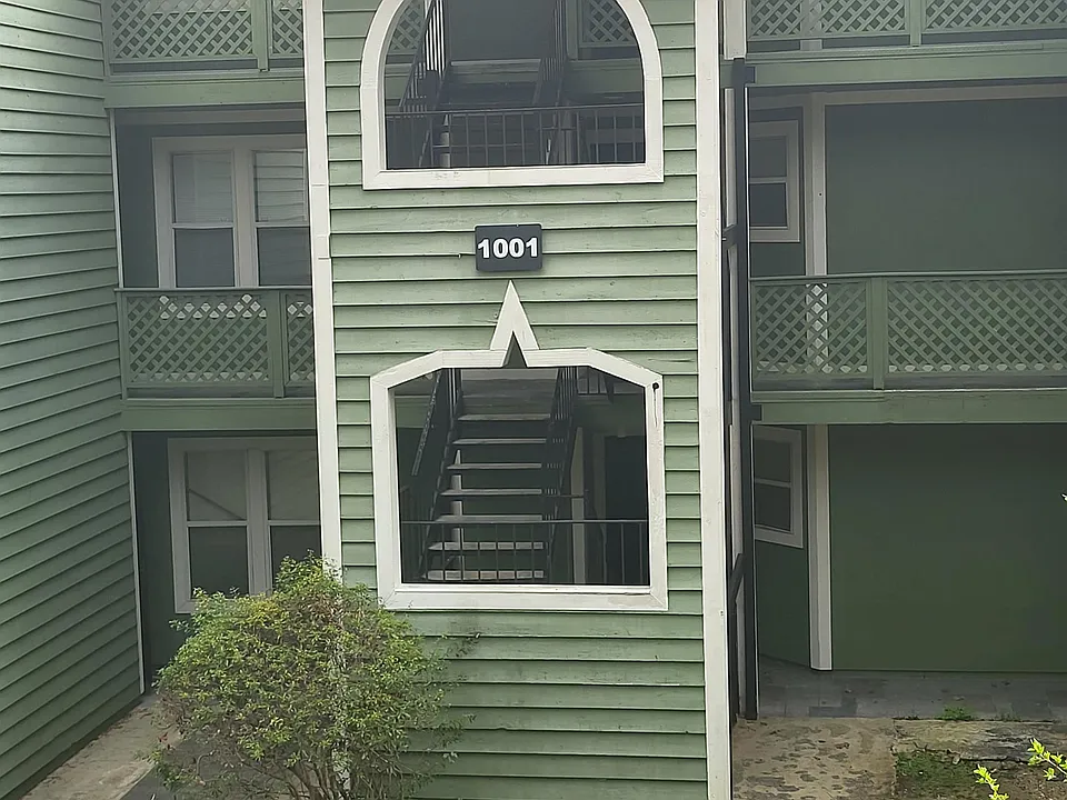 1001 Brookhollow Dr #4
