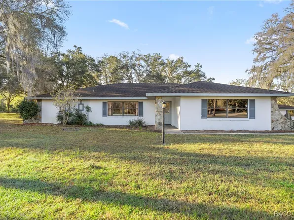 7890 W Tolle Ln, Dunnellon, FL 34433