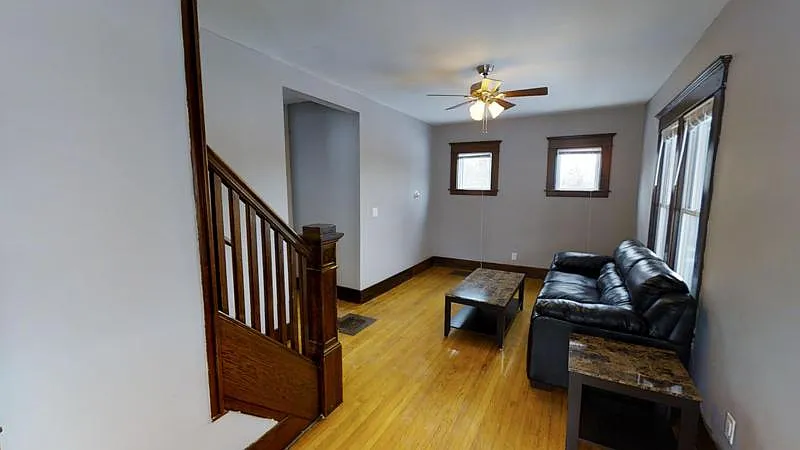 4 bed, $2,800 — Photo 4
