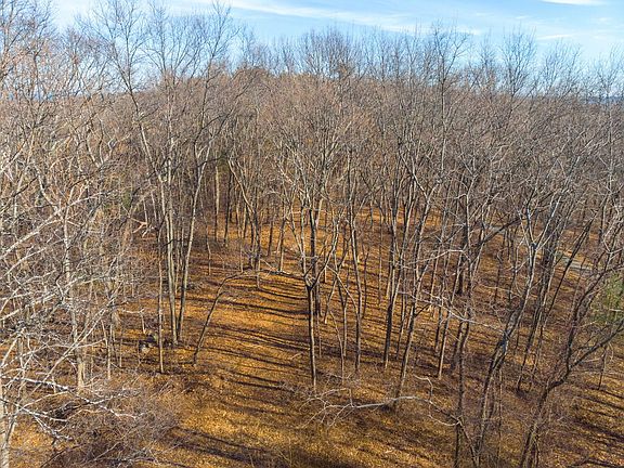 3rd image of 6 Heartbreak Hill