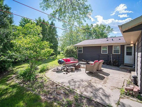 2nd image of 7959 Chapel Hill Ct S