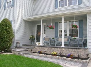 105 Kaiser Ln, Clayton, NJ 08312