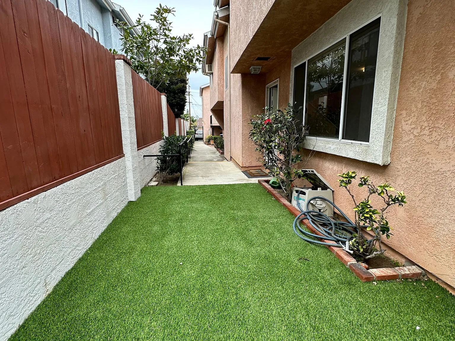 3 bed, 2.5 bath, 1950 sqft, $3,950 — Photo 4