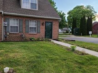 18 Oxford Ct, New Oxford, PA 17350