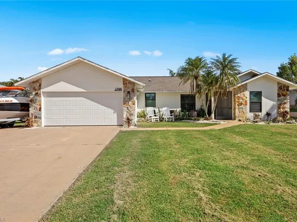 17585 Taylor DR, FORT MYERS, FL 33908