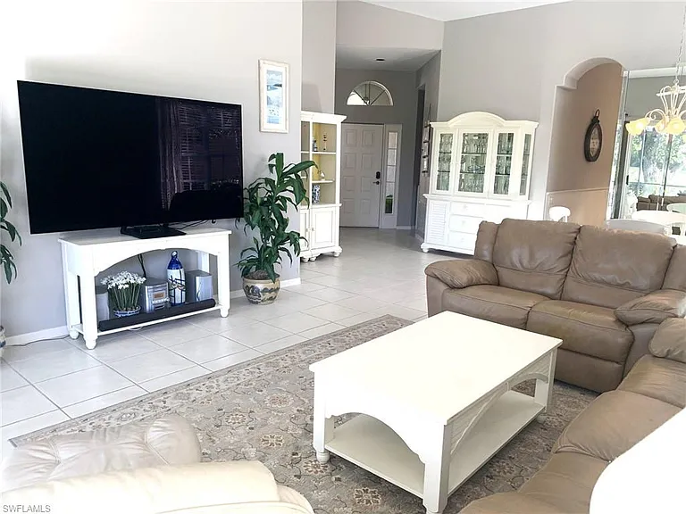 13520 Southampton Dr — Photo 6