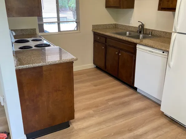 6840 Country Club Dr #C, Rohnert Park, CA 94928