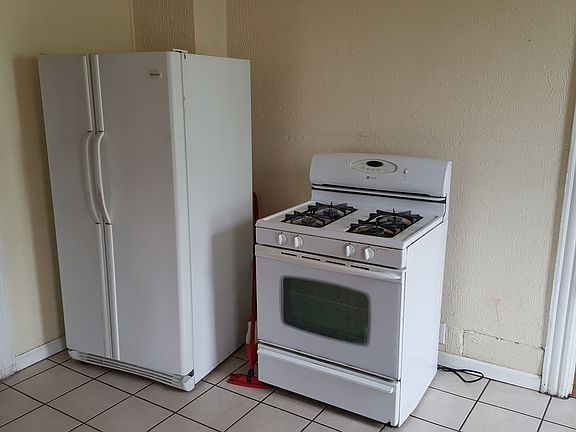 2nd image of 1501 Dudley Ave