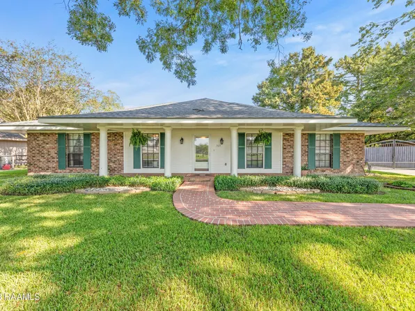 305 E Butcher Switch Rd, Lafayette, LA 70507