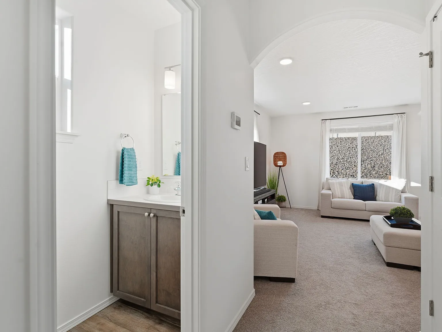 3 bed, 1743 sqft, $2,500 — Photo 2