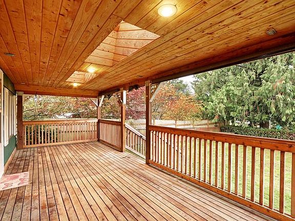 Covered front porch.