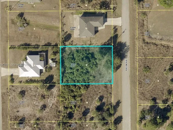 1264 Bacon Ave, Fort Myers, FL 33913