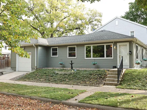 130 West Crawford AVENUE, Milwaukee, WI 53207