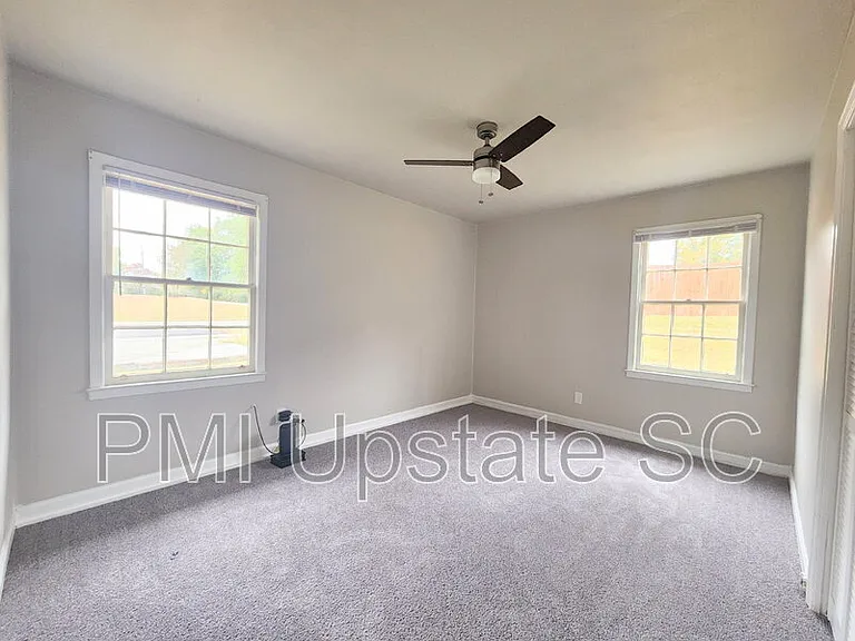 103A Looneybrook Dr — Photo 6