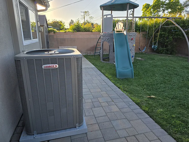 2833 E Alden Pl — Photo 11