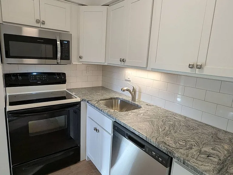 2 Kearney Dr — Photo 8