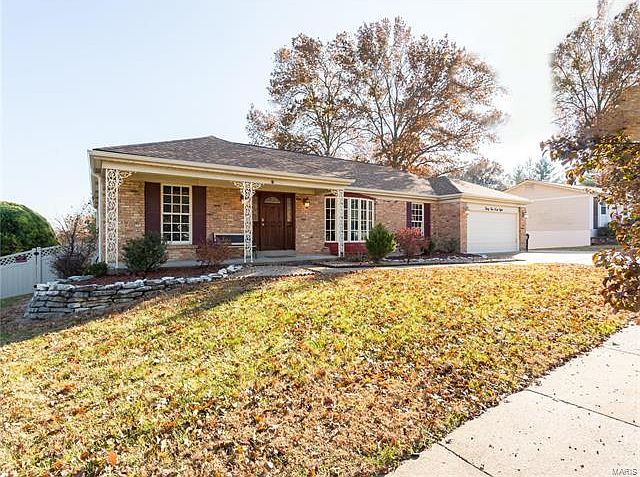 1st image of 3548 Queens Hill Dr