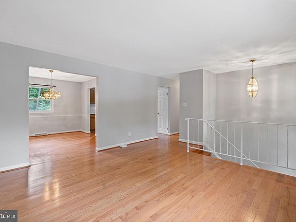 5th image of 13712 S Springfield Rd