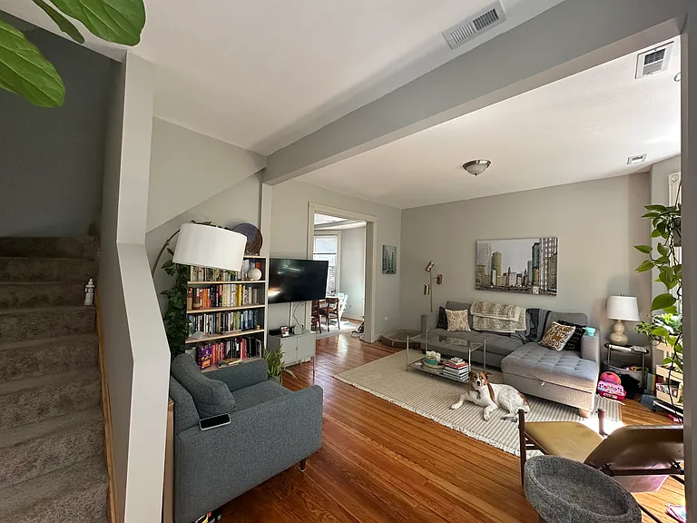 2043 N Sawyer Ave #2 — Photo 3