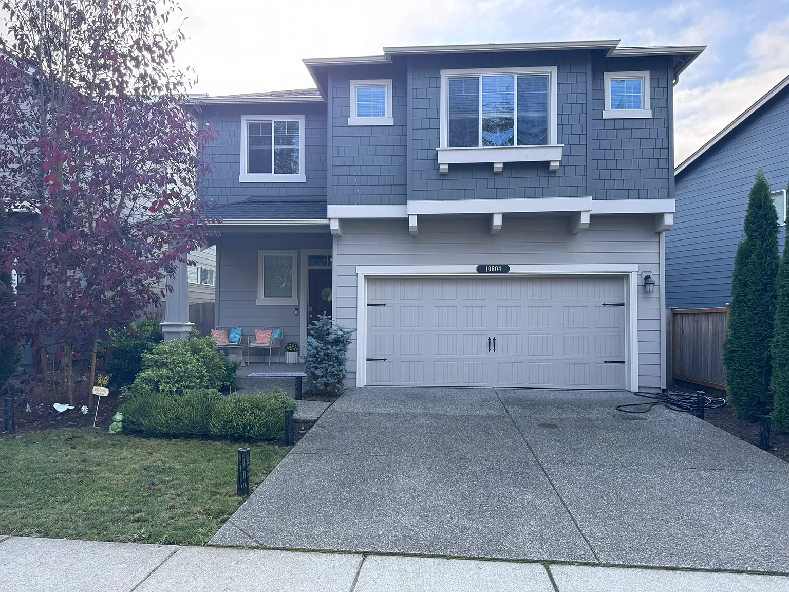 5 bed, 2705 sqft, $3,998 — Photo 1