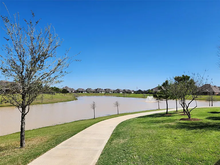 2411 Lemon Grass Dr — Photo 31