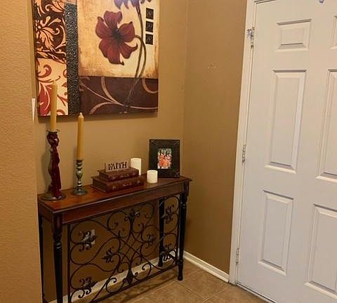 Front door entrance cubby.