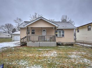 3417 E Leafdale Ave, Decatur, IL 62521