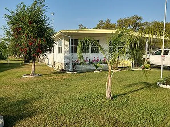 3749 Castle Dr, Zephyrhills, FL 33540