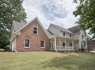 1550 Wood Mills Dr, Cordova, TN 38016