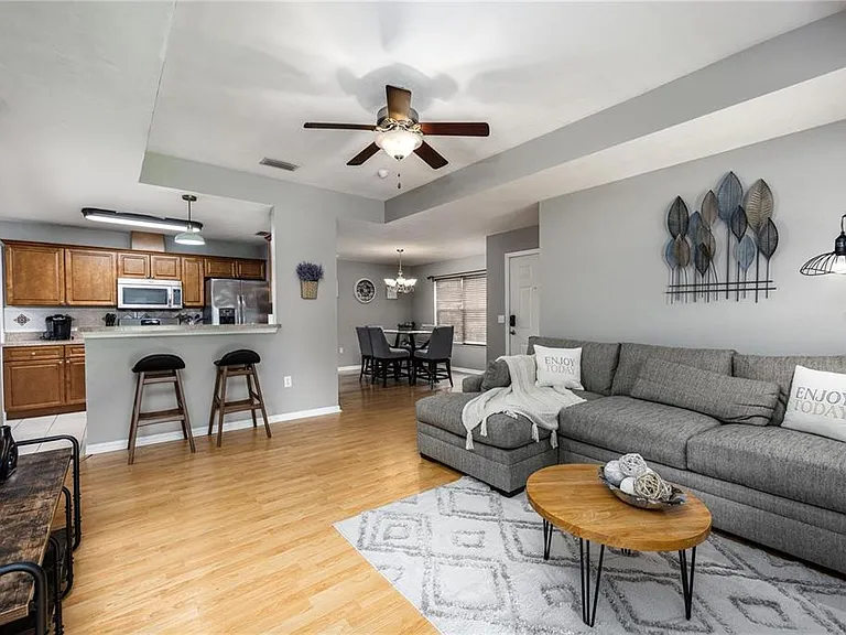 1608 NE 45th Pl — Photo 11