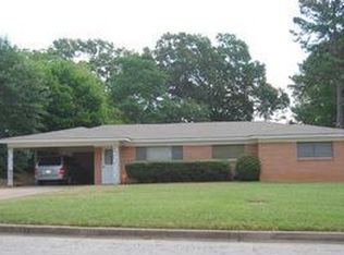 1420 Miami Dr, Longview, TX 75601