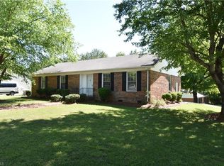 5321 Carolwood Dr, Greensboro, NC 27407