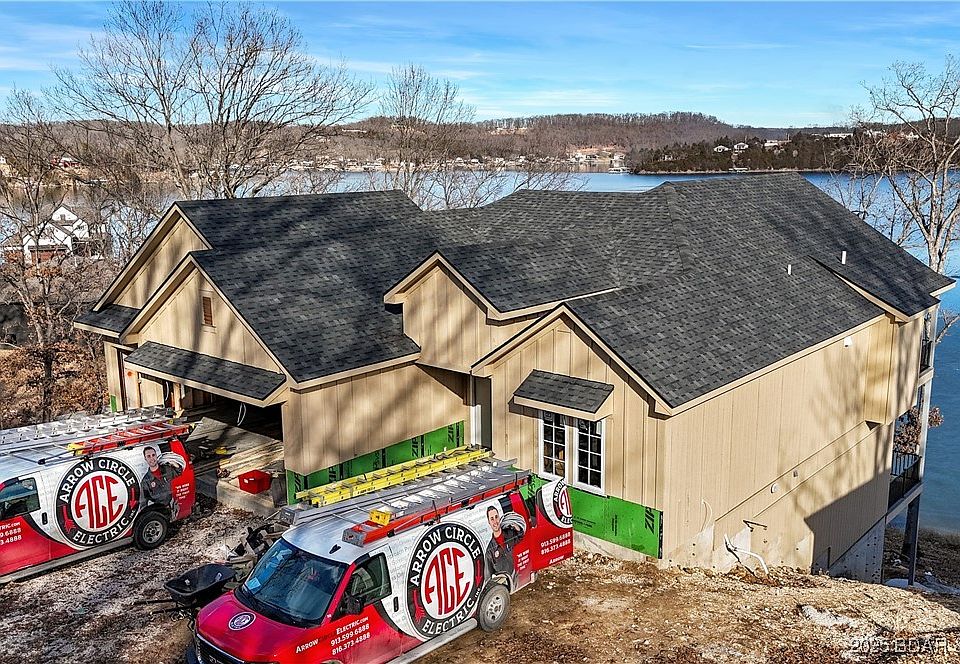 1st image of 168 Pearl Ln