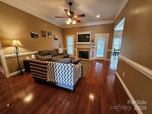 4th image of 309 Wintergreen Ct