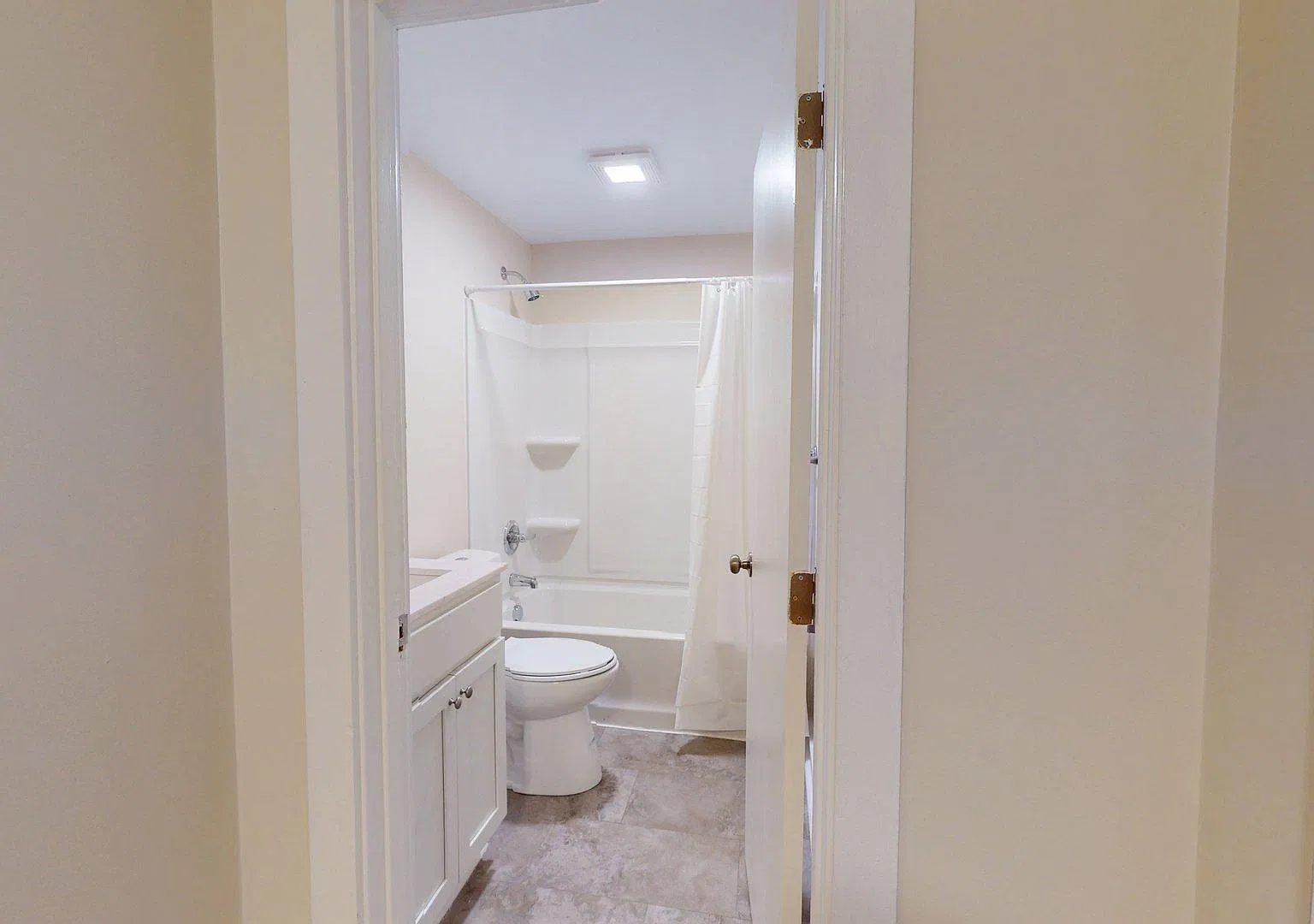 3 bed, $1,150 — Photo 3