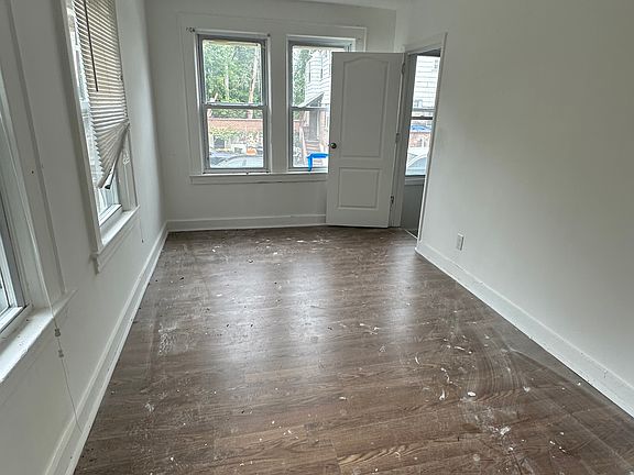 3rd image of 797 Passaic Ave #1L
