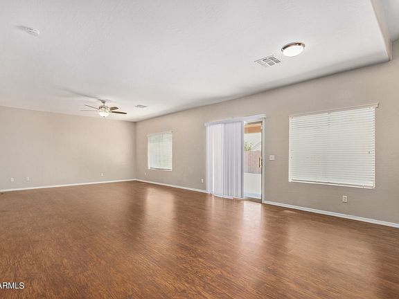 5th image of 10525 W POMO Street