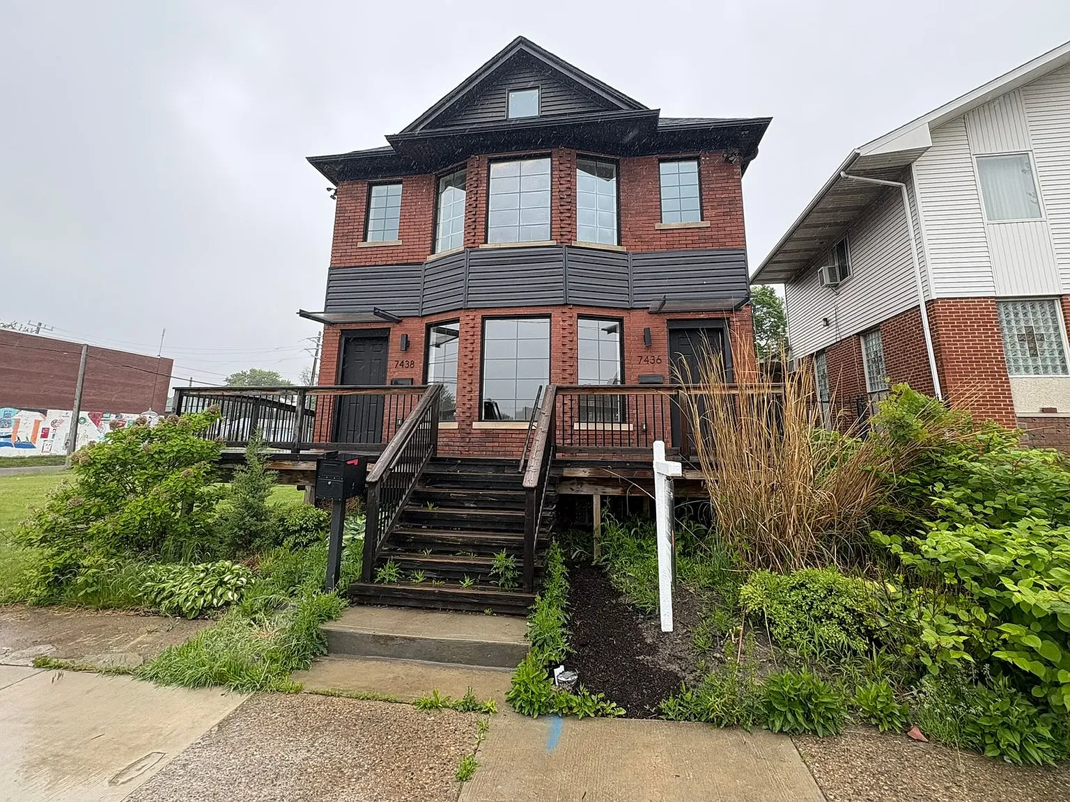 7436 Oakland St. — Photo 2