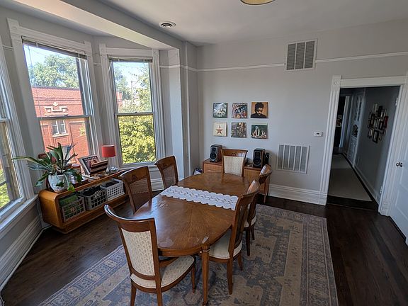 4th image of 3359 N Seminary Ave #3
