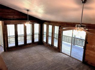 140 Maple Leaf, Onalaska, TX 77360