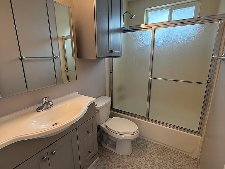 944 W Duarte Rd #D — Photo 19