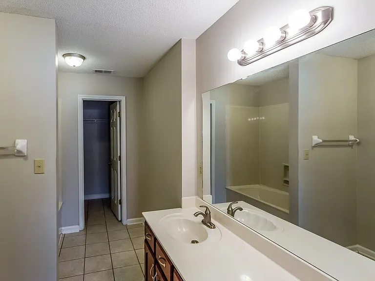 6853 Ranch Ridge Cv E — Photo 11