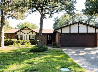 5620 Woodhollow Dr, Arlington, TX 76016
