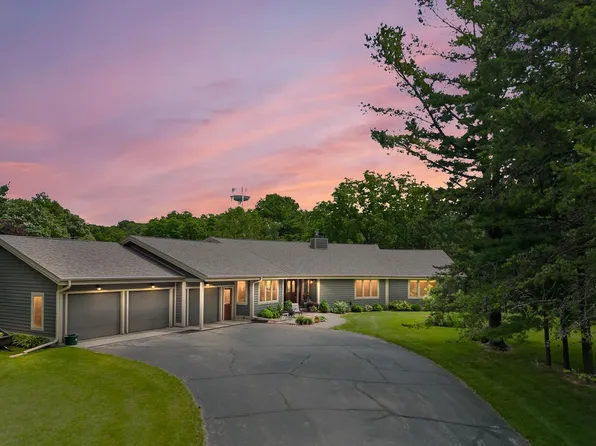 623 Mason Heights, Ripon, WI 54971