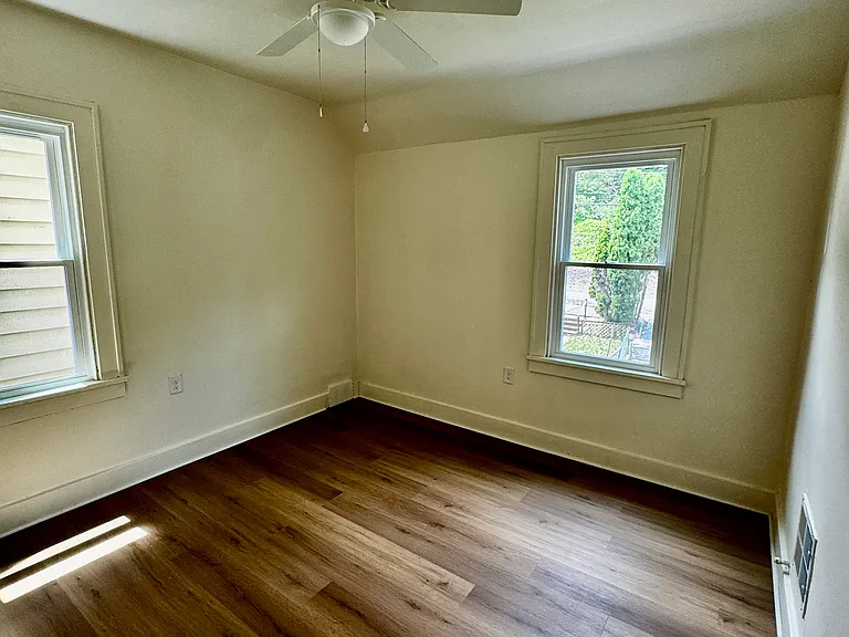2632 Library Rd — Photo 14
