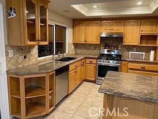 2117 W Sycamore Ave — Photo 4
